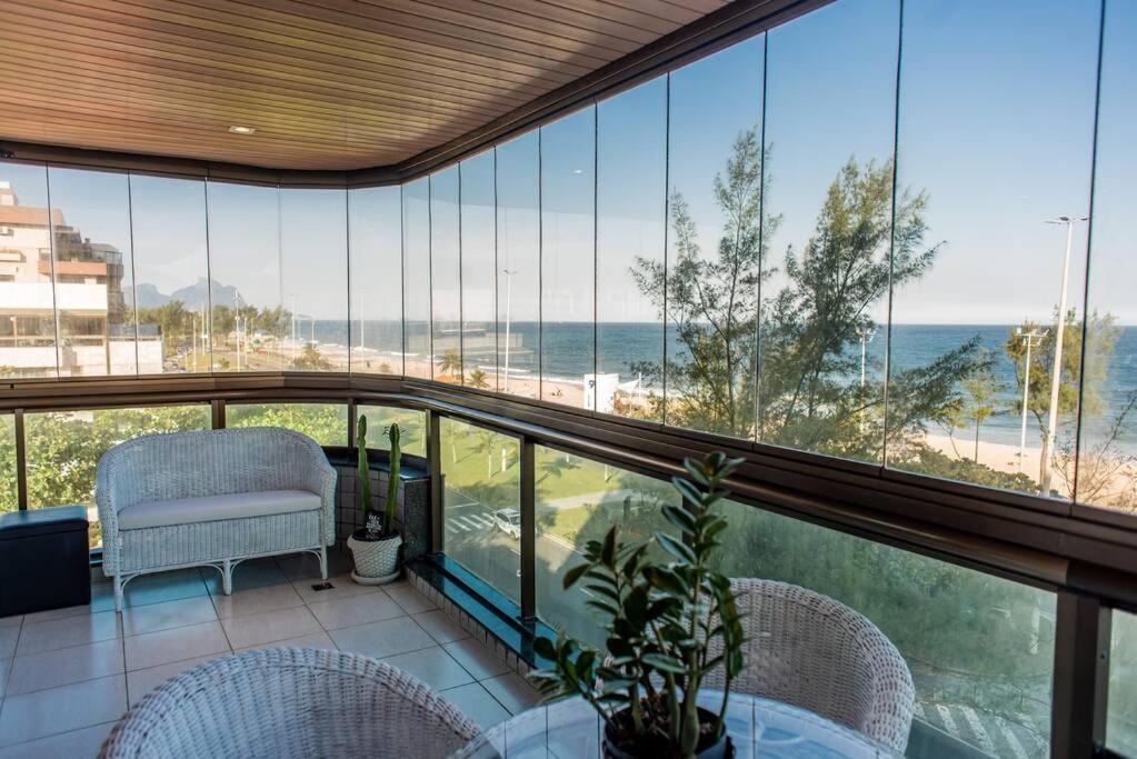 Apartment Frente Ao Mar Com Piscina - Posto 9 Recreio